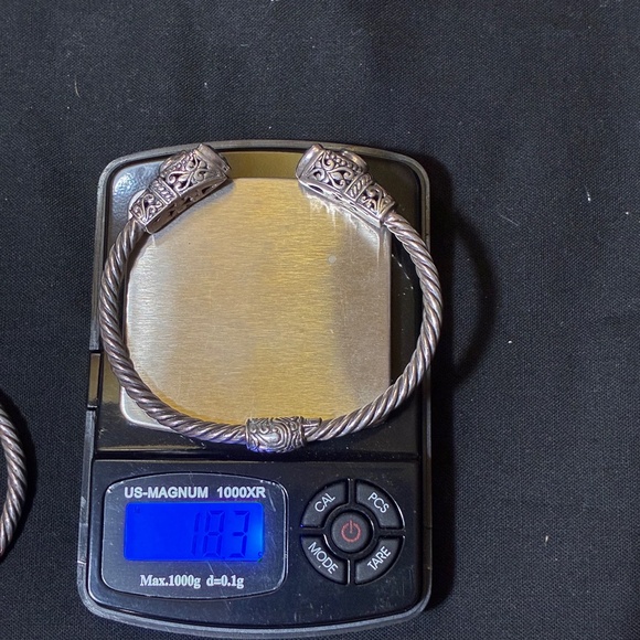 Sterling Silver and Blue Topaz Bracelet Bali - Picture 5 of 5